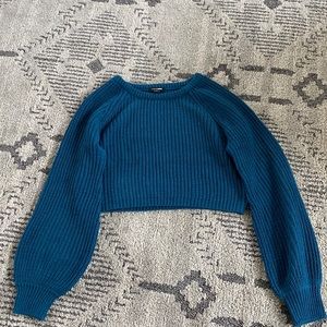 Fashion nova Cropped sweater
